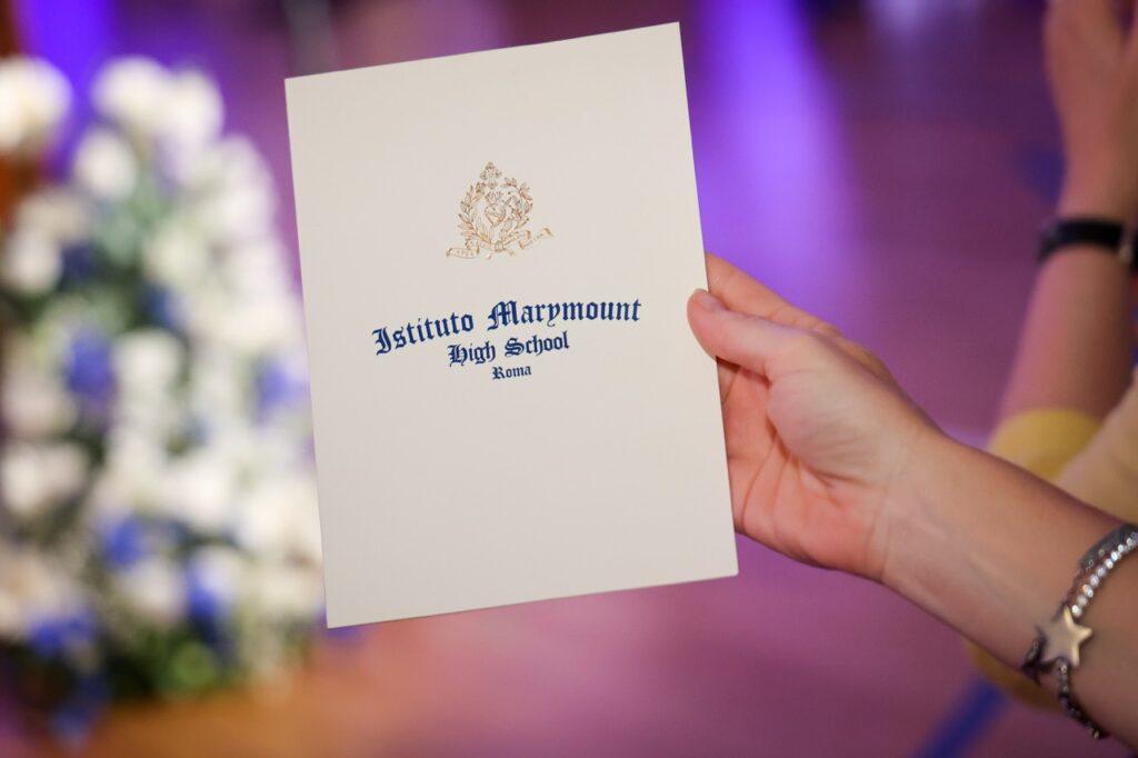 High School Graduation 2026: emozione e gratitudine per celebrare la crescita