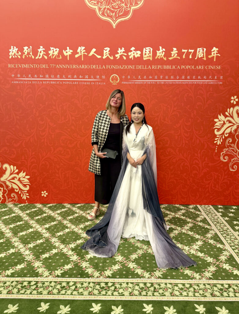 Istituto Marymount al 77° Anniversario della Fondazione della Repubblica Popolare Cinese | Istituto Marymount at the 77th Anniversary of the Founding of the People’s Republic of China